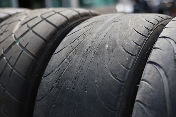 7 Signs You Need New Tires